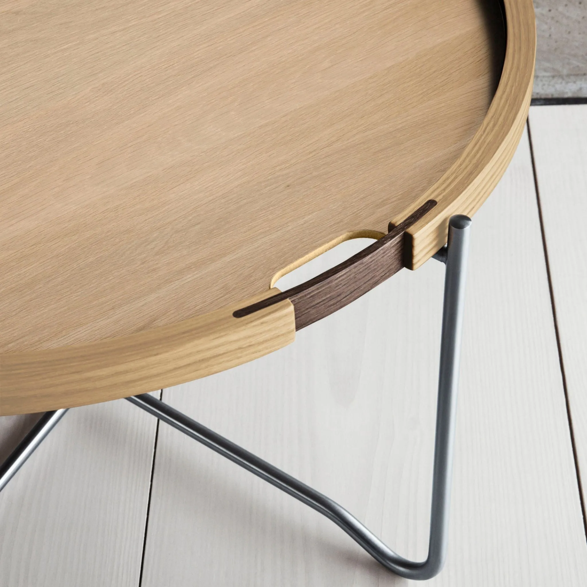 Carl Hansen CH417 Tray Table